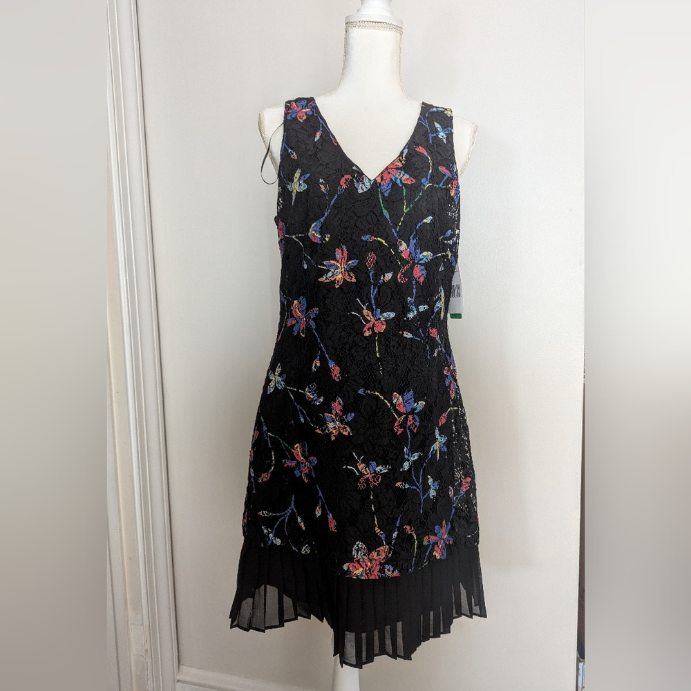 Signature by Robbie Bee Lace Flounce Butterflies Dress size Large